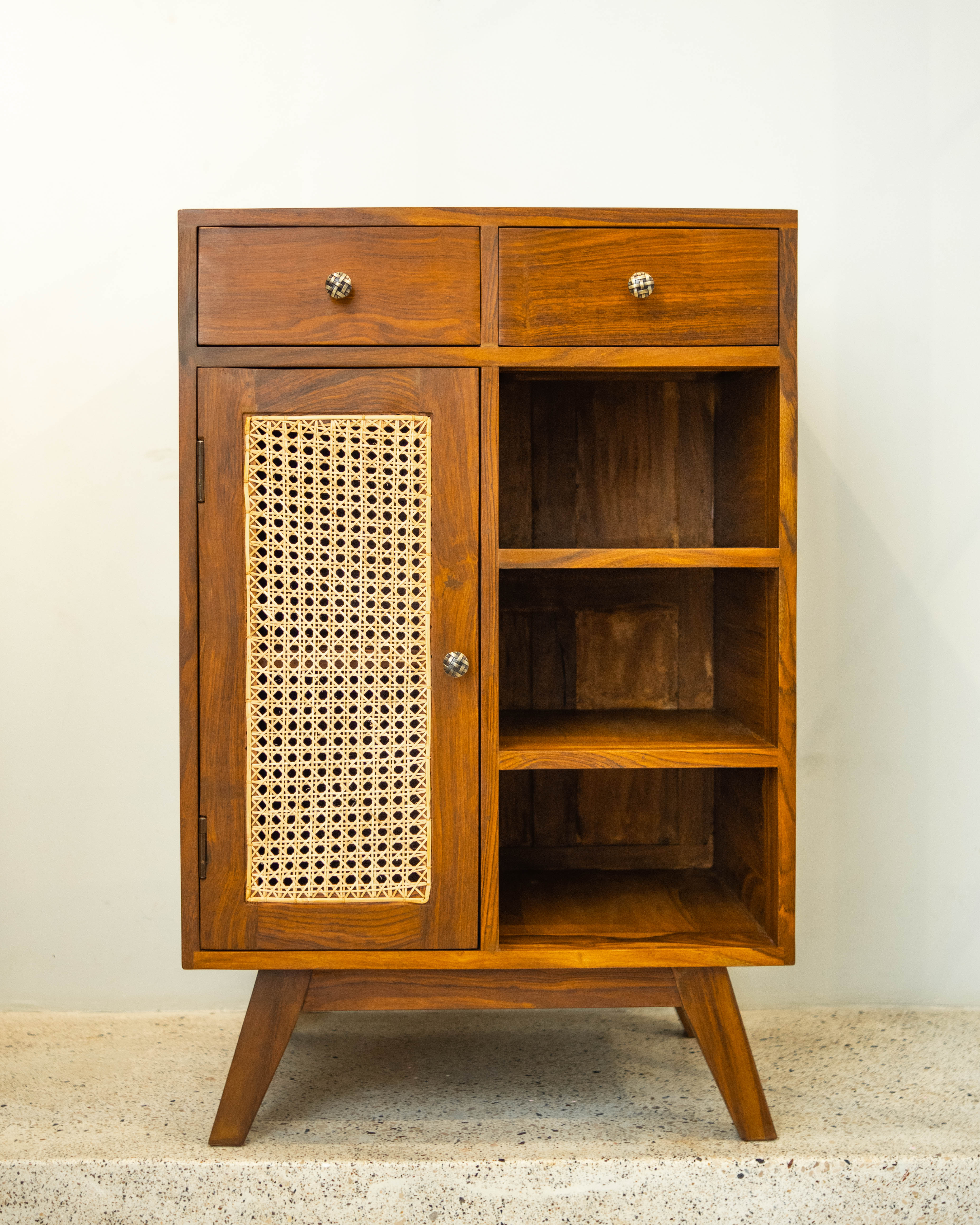 vanilla dreams side table