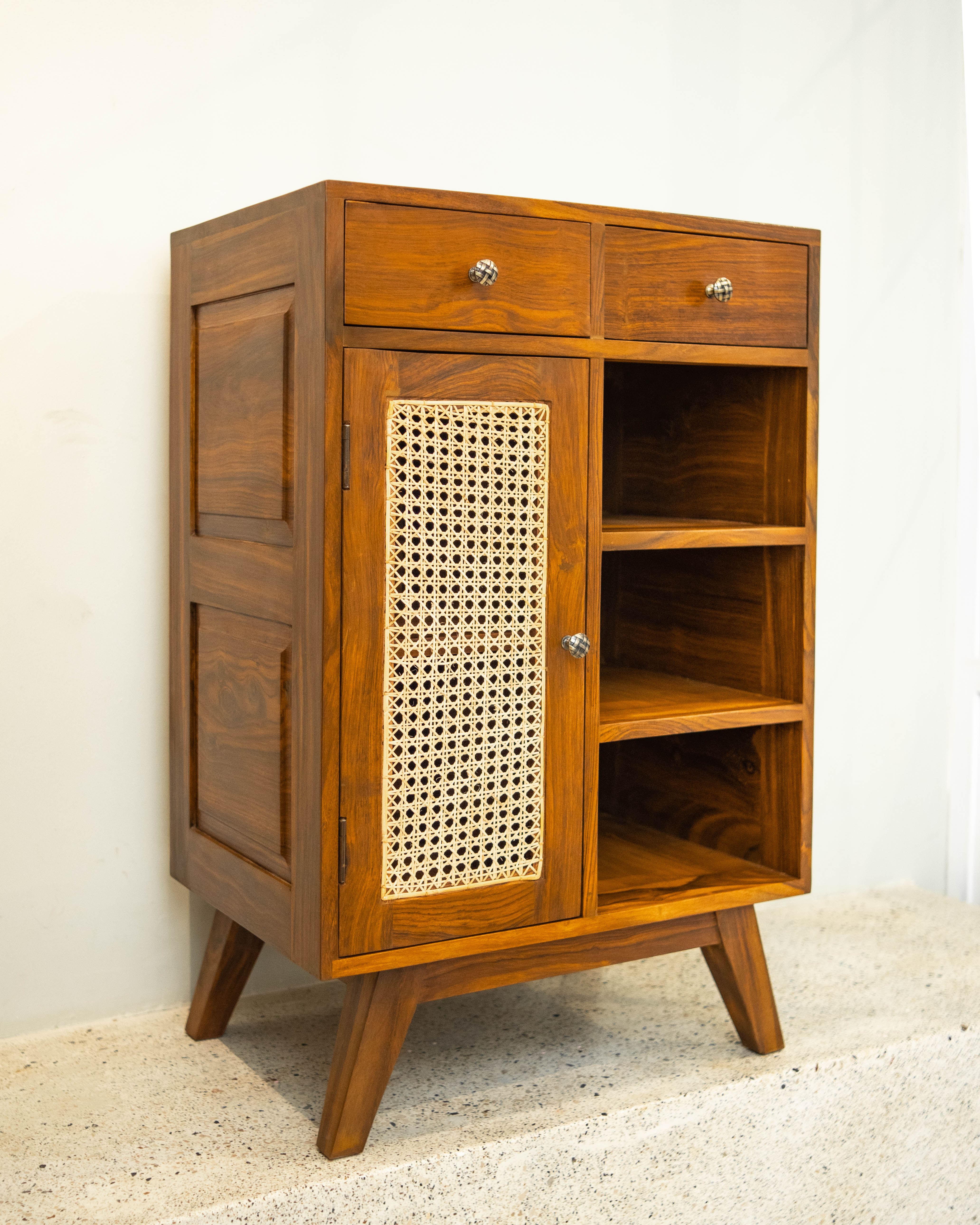vanilla dreams side table